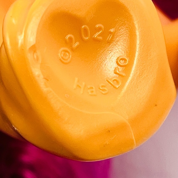 My Little Pony SUNNY STARSCOUT 6.5” Figure Toy 2021 A New Generation Hasbro - Picture 7 of 8